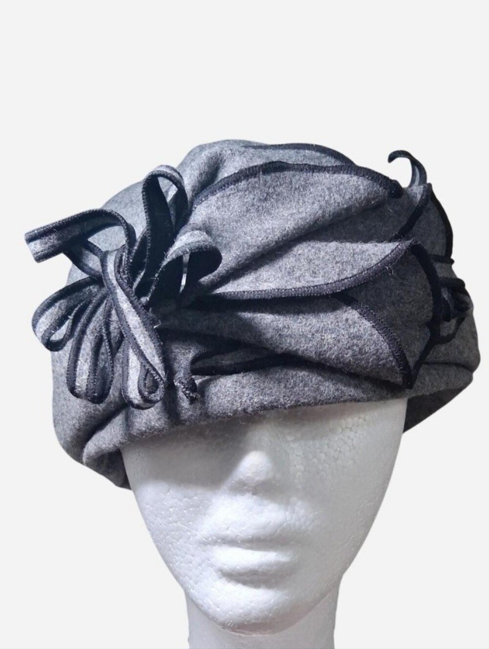 Gray Wool Cloche Hat - Coquette Parisian Vintage Style 🎀"Soft Wool